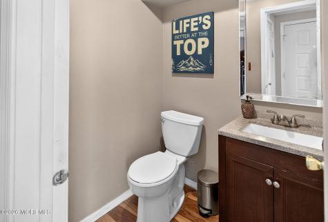 20 Karwatt Court Sayreville NJ 08872