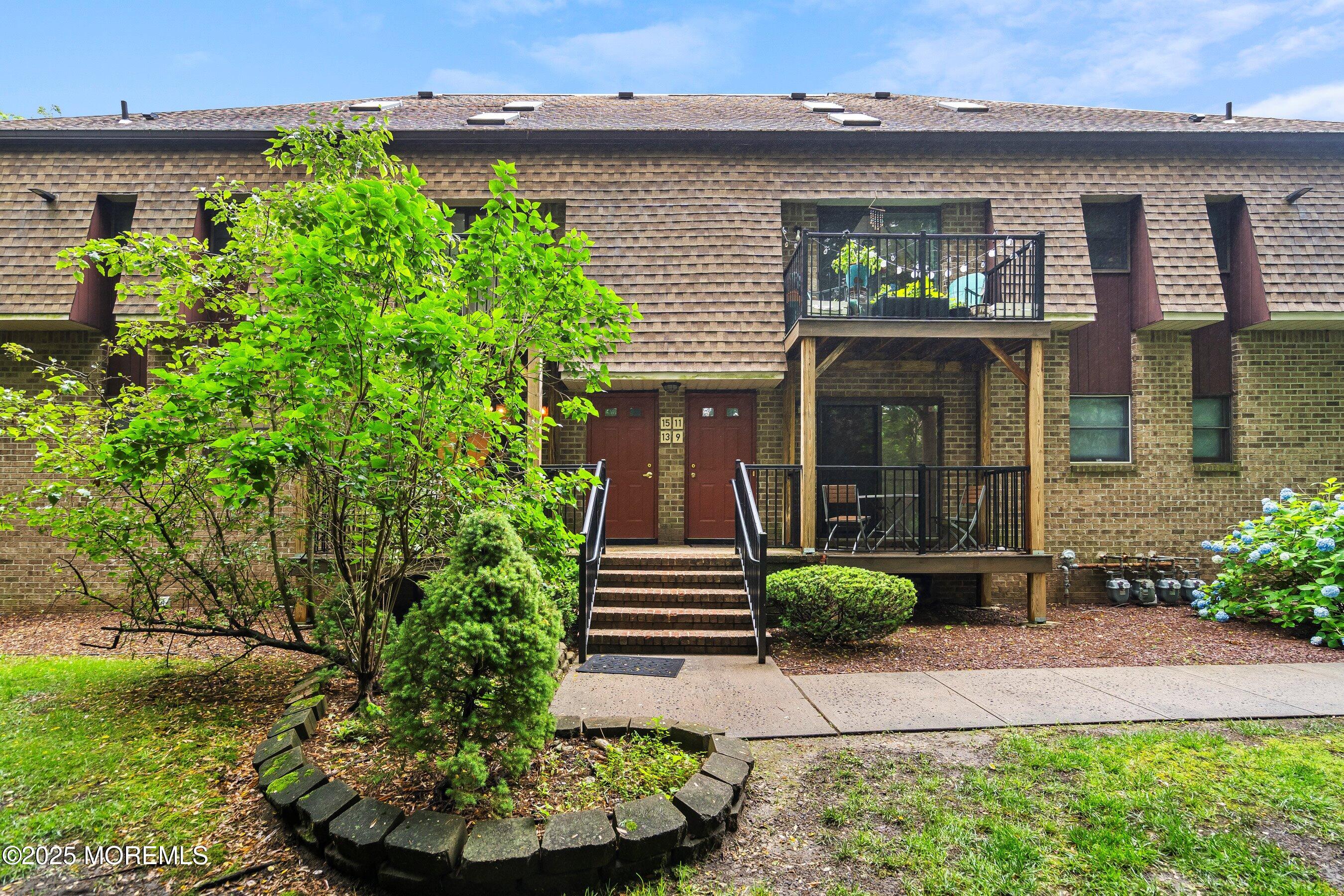 13 Ginger Court Eatontown NJ 07724