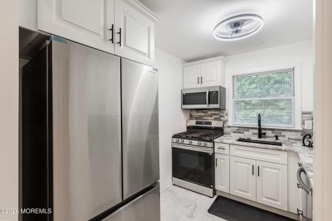 13 Ginger Court Eatontown NJ 07724