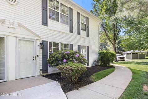 19 Parker Pass Colts Neck NJ 07722