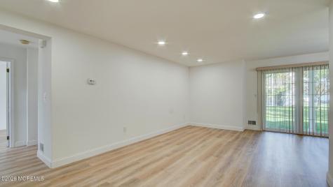 39 Poplar Place Freehold NJ 07728