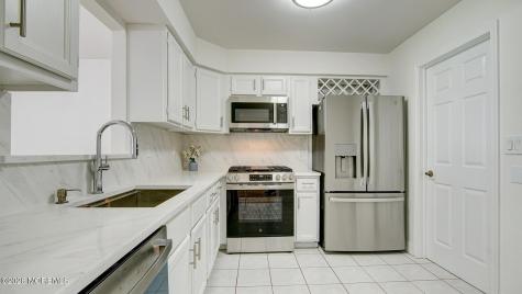 39 Poplar Place Freehold NJ 07728
