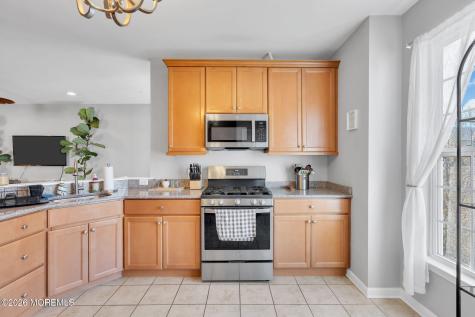 126 Melanie Way Manahawkin NJ 08050
