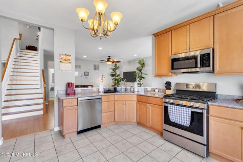 126 Melanie Way Manahawkin NJ 08050