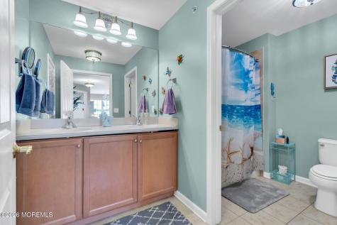 126 Melanie Way Manahawkin NJ 08050