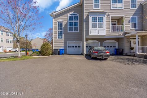 126 Melanie Way Manahawkin NJ 08050