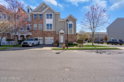 126 Melanie Way Manahawkin NJ 08050
