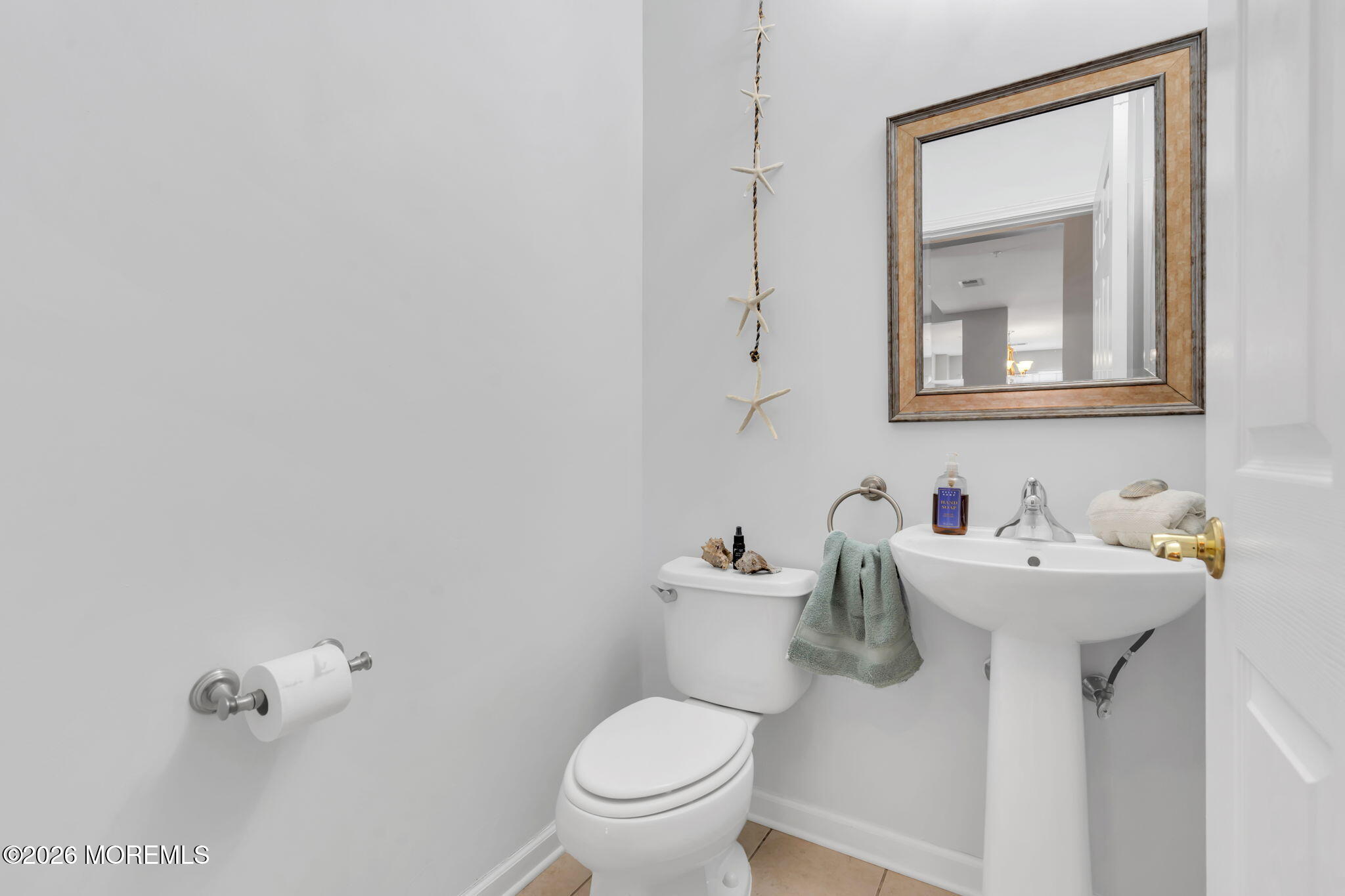 126 Melanie Way Manahawkin NJ 08050