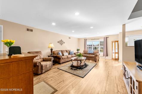 376 Stirling Drive Monroe NJ 08831