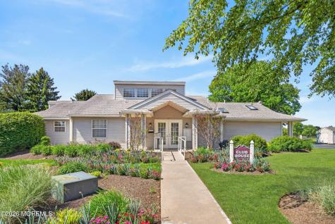 16 Goldenrod Court Hamilton NJ 08690