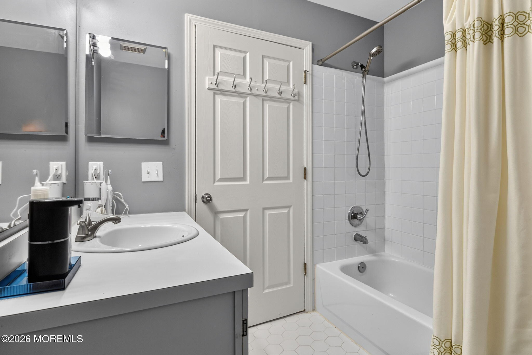 12 Berkshire Court Manalapan NJ 07726