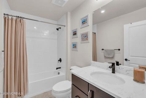 106 Arose Lane Middletown NJ 07748