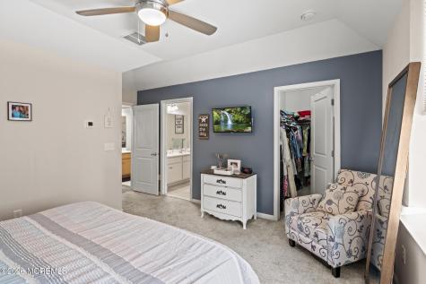 330 Hawthorne Lane Barnegat NJ 08005