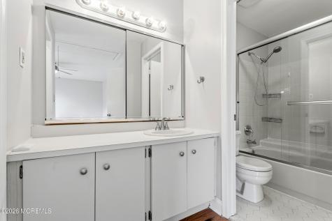 88 Wilshire Court Old Bridge NJ 08857