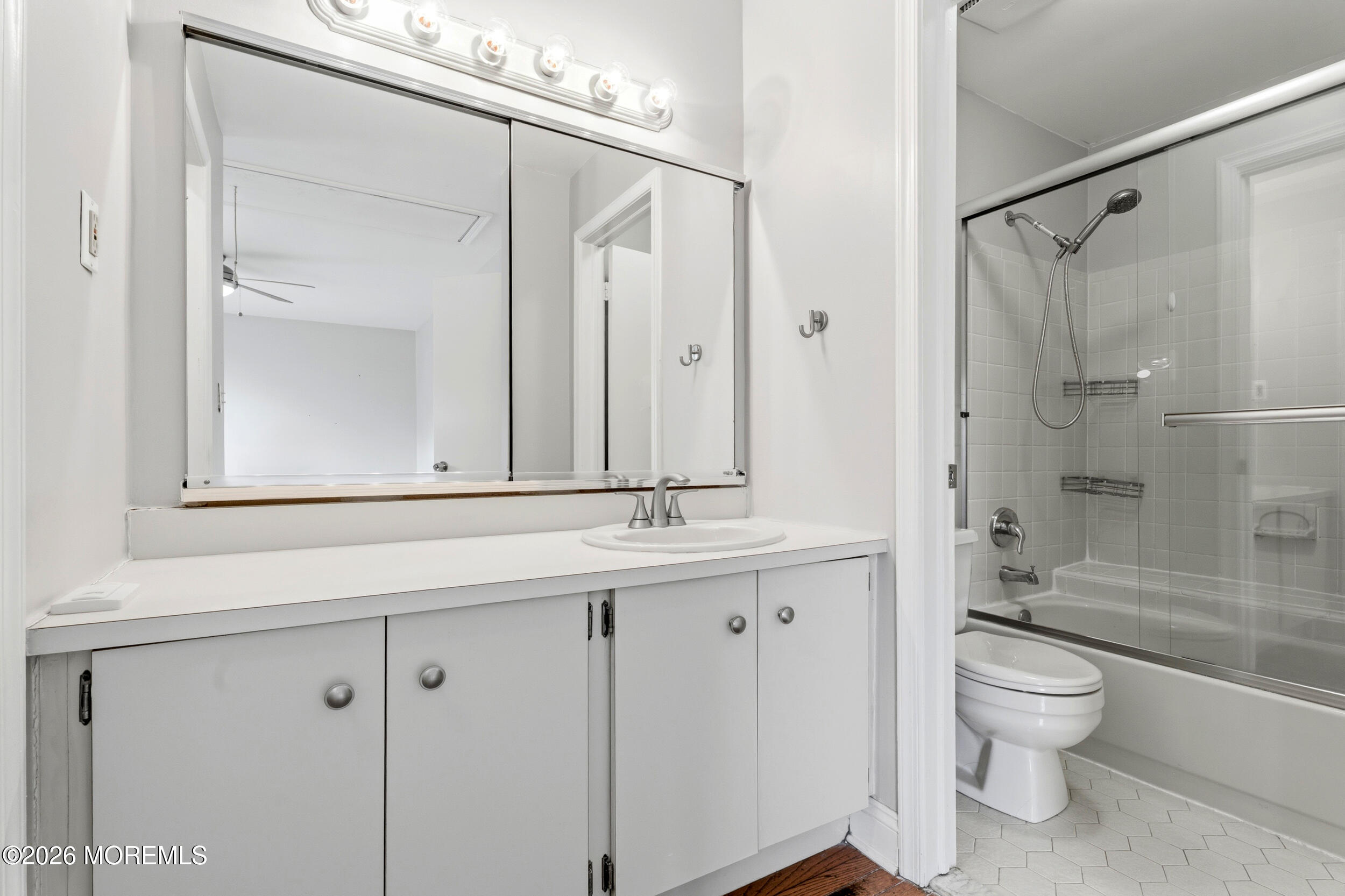 88 Wilshire Court Old Bridge NJ 08857
