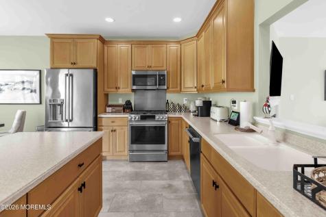56 W Aspen Way Matawan NJ 07747