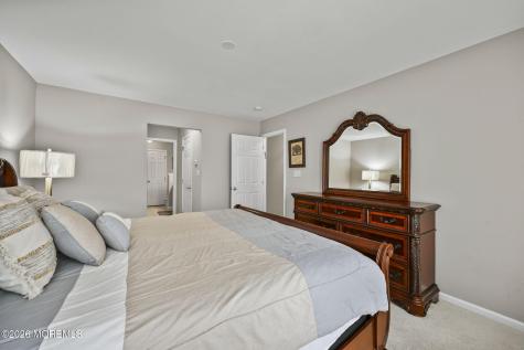 87 Deepwater Circle Manalapan NJ 07726