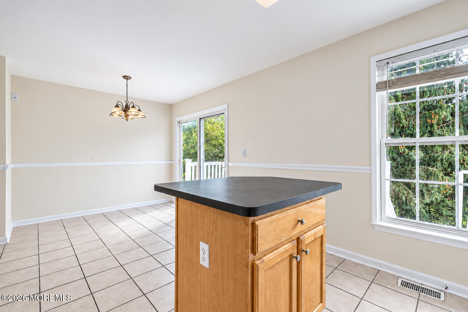 14 Abby Road Farmingdale NJ 07727