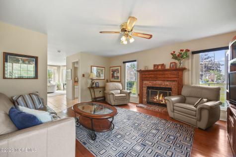 33 Culford Place Morganville NJ 07751