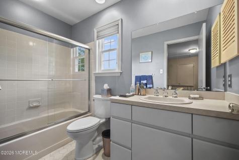 33 Culford Place Morganville NJ 07751