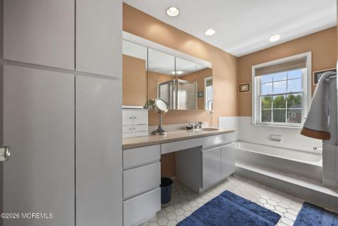 33 Culford Place Morganville NJ 07751