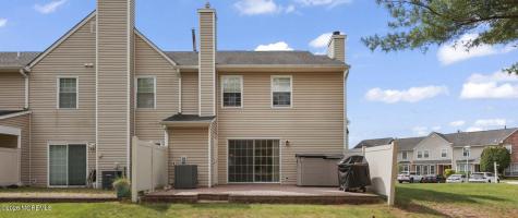33 Culford Place Morganville NJ 07751