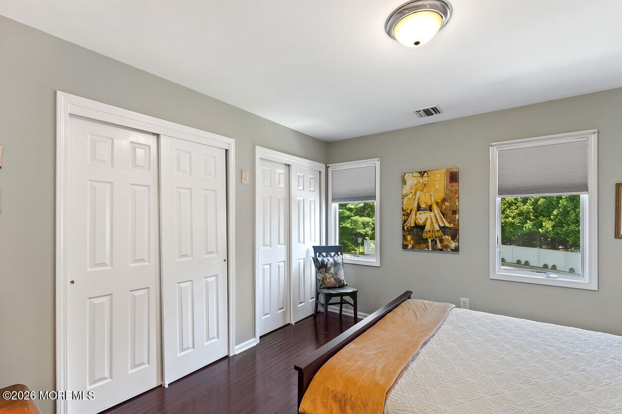 28 Hickory Lane Little Silver NJ 07739