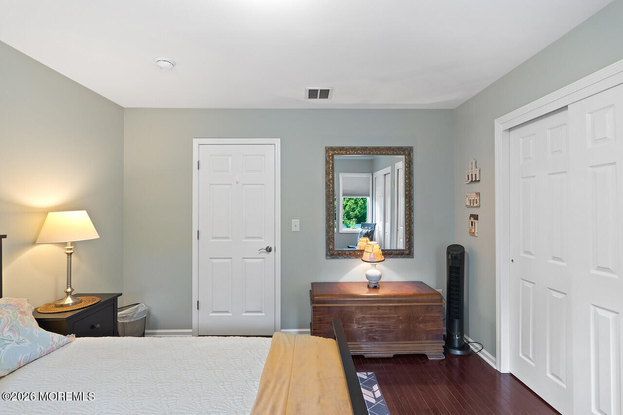 28 Hickory Lane Little Silver NJ 07739