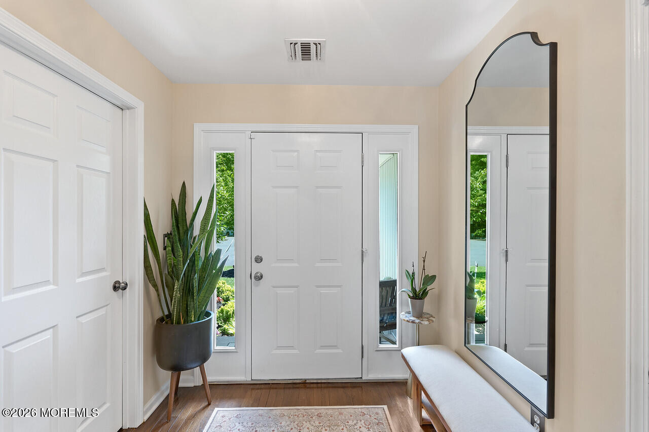 28 Hickory Lane Little Silver NJ 07739