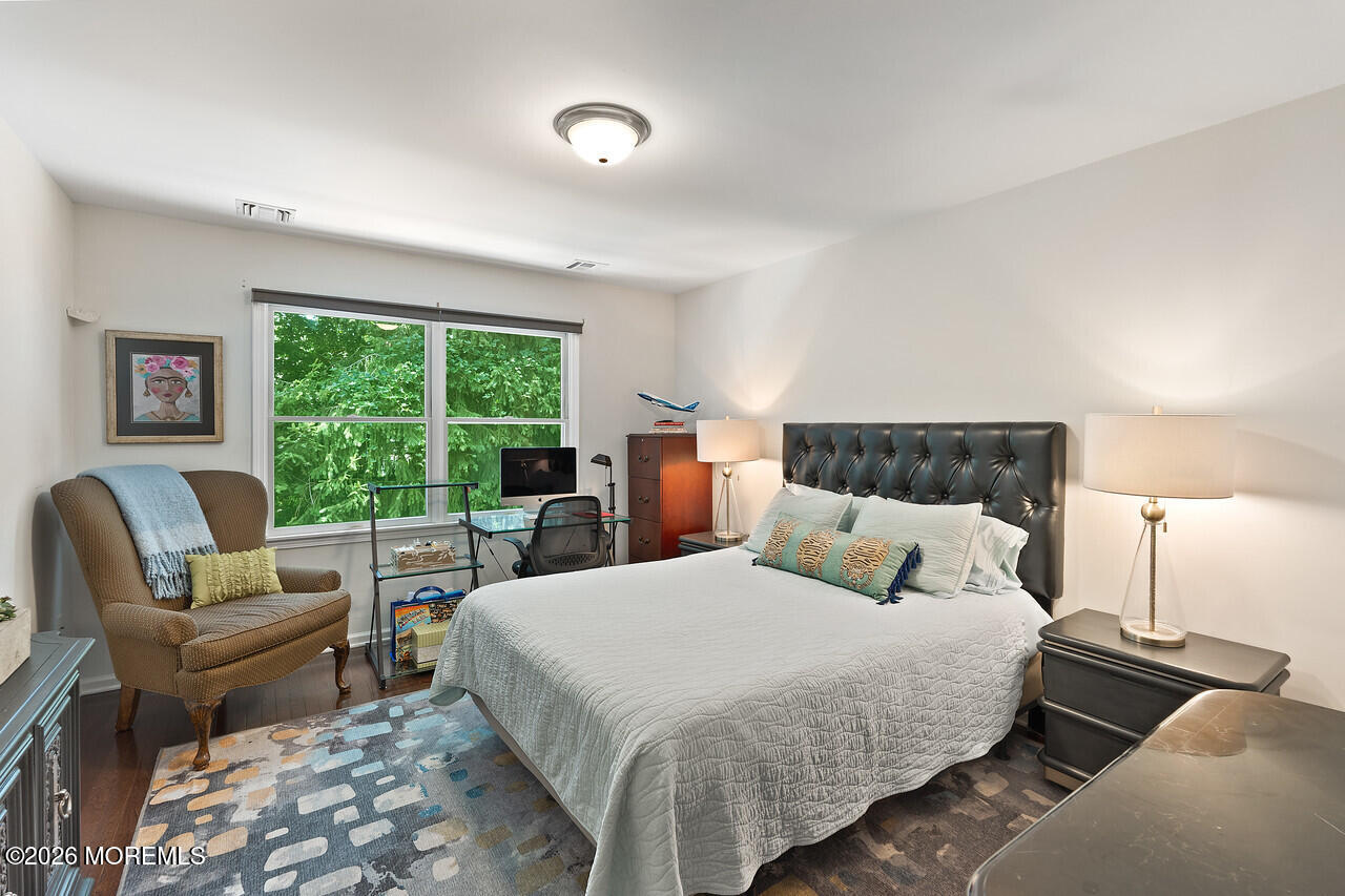 28 Hickory Lane Little Silver NJ 07739