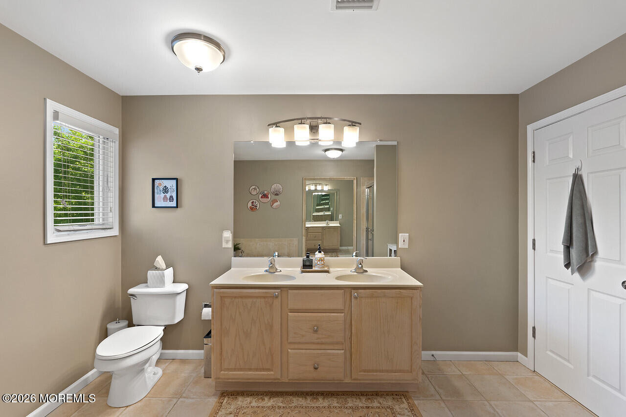 28 Hickory Lane Little Silver NJ 07739