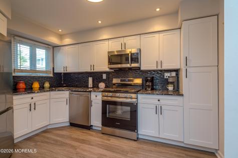 304 Buckingham Circle Middletown NJ 07748
