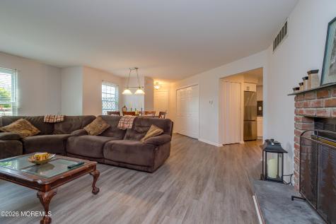 304 Buckingham Circle Middletown NJ 07748