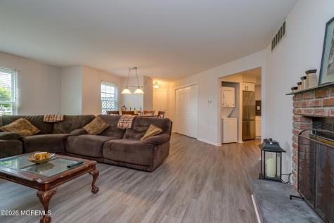304 Buckingham Circle Middletown NJ 07748