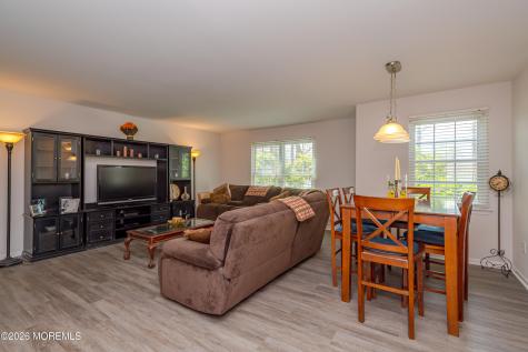 304 Buckingham Circle Middletown NJ 07748