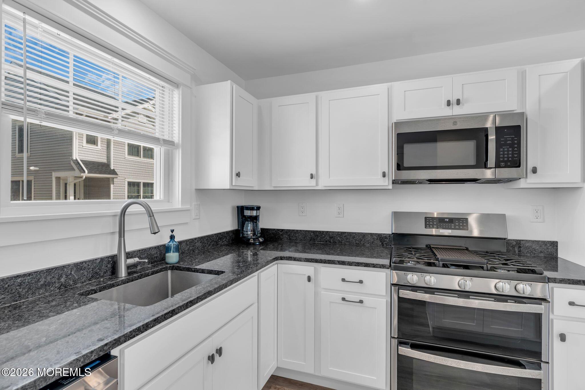 15 Shell Road Mantoloking NJ 08738