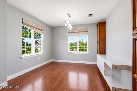 956 Madison Avenue Lakewood NJ 08701