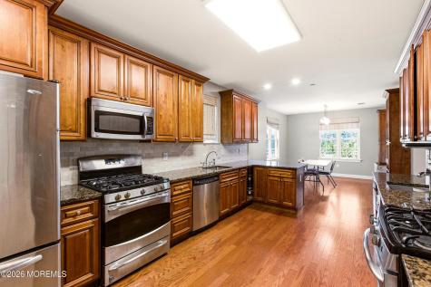 956 Madison Avenue Lakewood NJ 08701