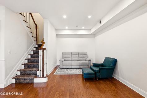 956 Madison Avenue Lakewood NJ 08701