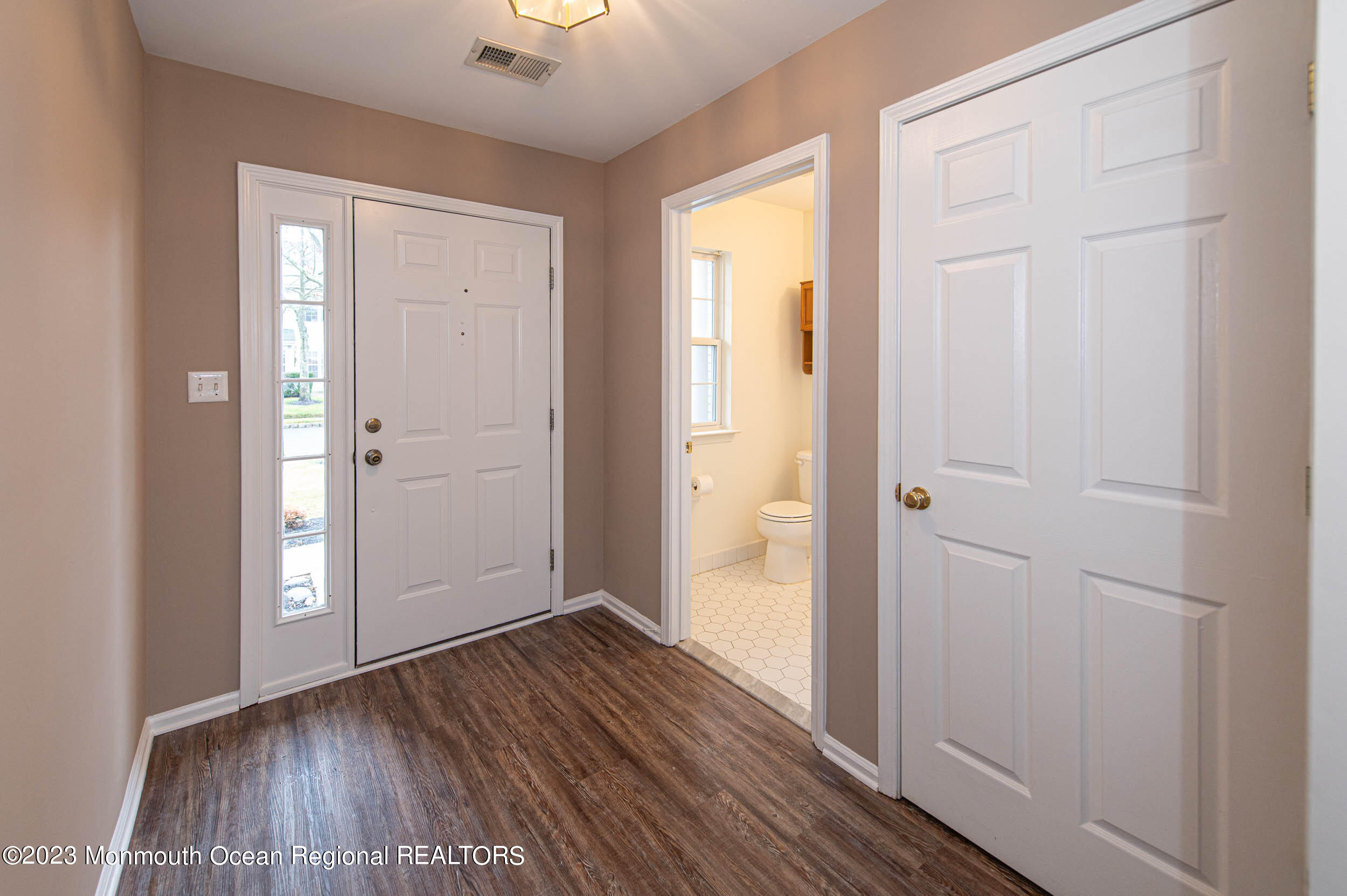 28 Picket Place Freehold NJ 07728