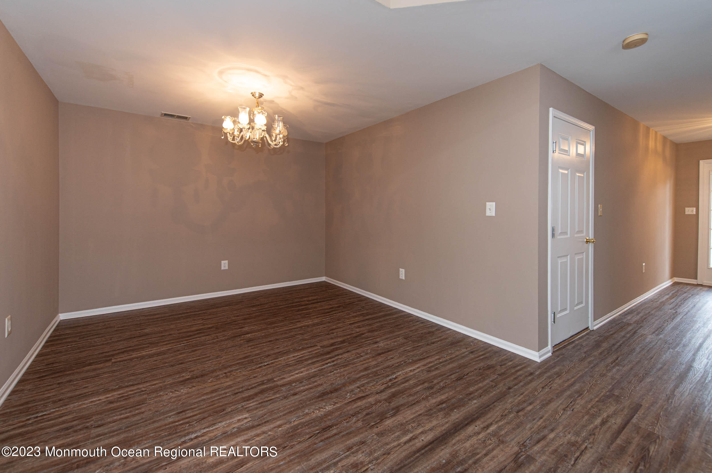 28 Picket Place Freehold NJ 07728