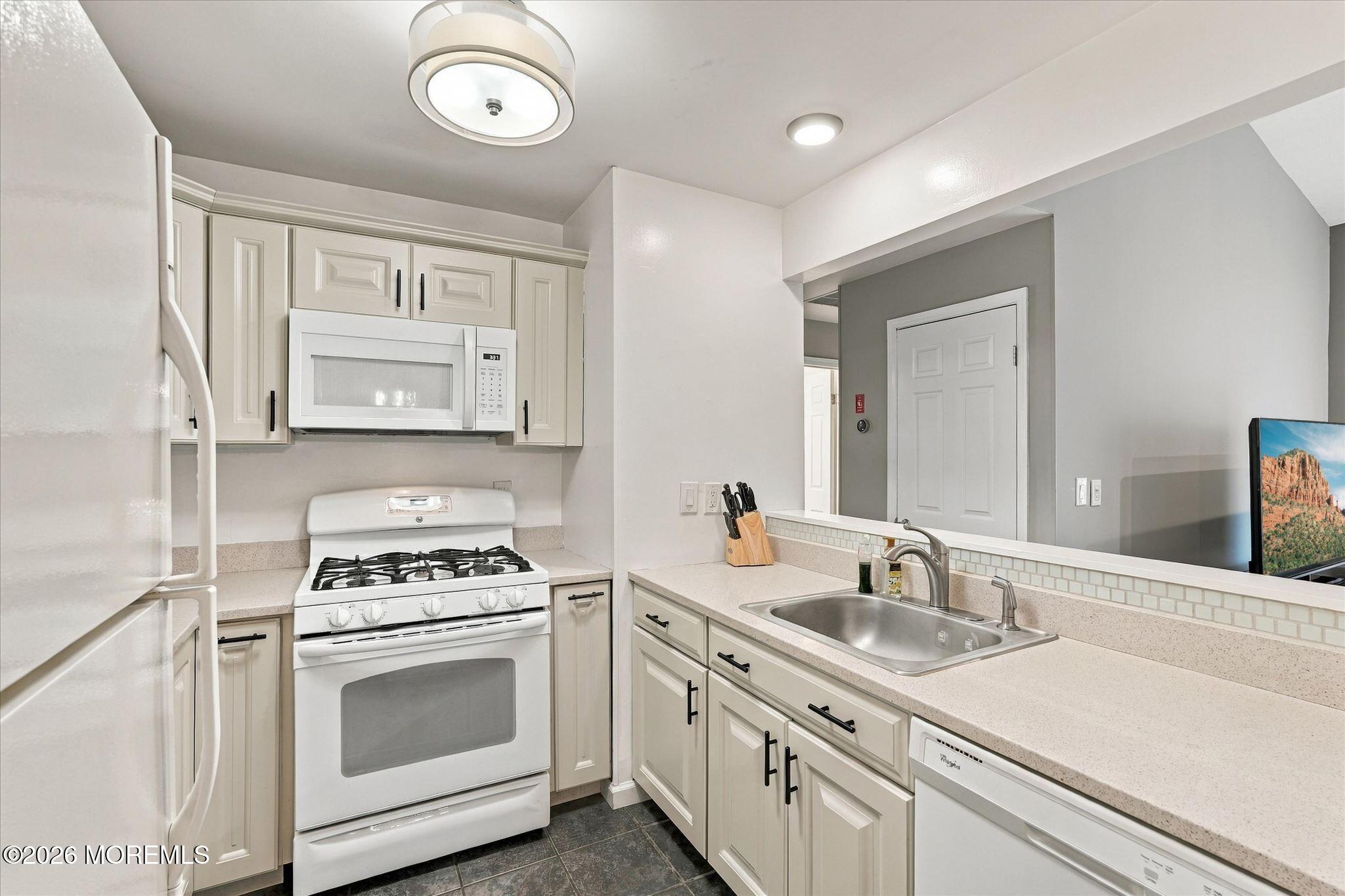 20 Gait Court Tinton Falls NJ 07753