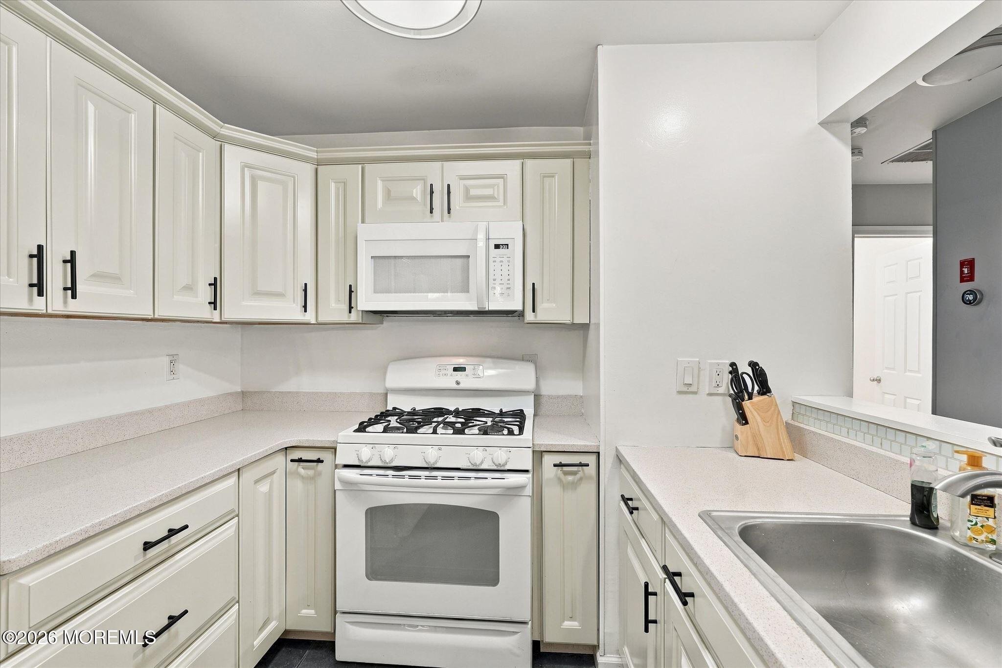 20 Gait Court Tinton Falls NJ 07753