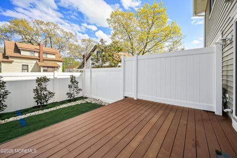 191 Chingarora Avenue Keyport NJ 07735