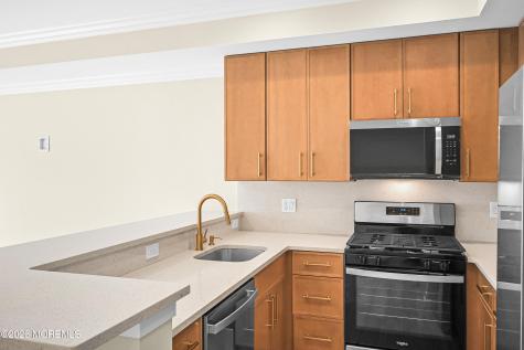 191 Chingarora Avenue Keyport NJ 07735