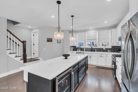 12 Raritan Cove Keyport NJ 07735
