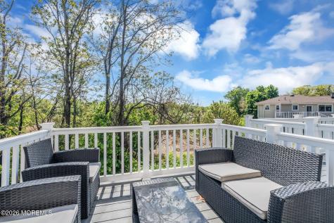 12 Raritan Cove Keyport NJ 07735