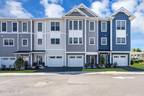 12 Raritan Cove Keyport NJ 07735