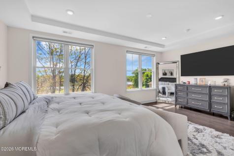 12 Raritan Cove Keyport NJ 07735