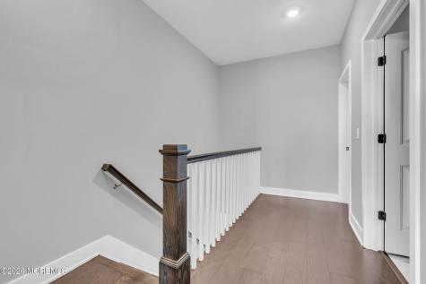12 Raritan Cove Keyport NJ 07735